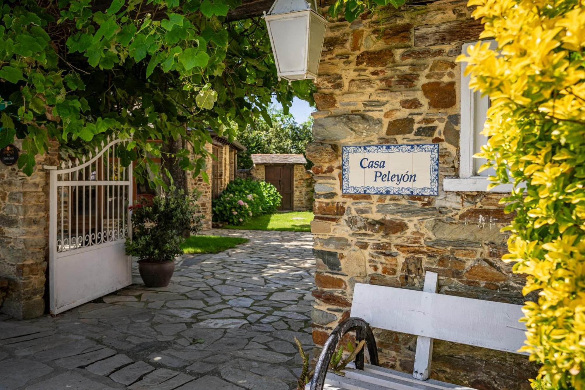 Casa Peleyon Bed & Breakfast Castropol Ngoại thất bức ảnh